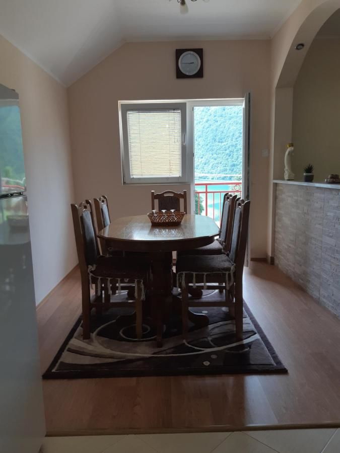 Апартаменты Apartments Osmajic Плужине-26